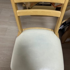 ニトリ　伸長式ダイニングテーブルセット(椅子2脚)の画像