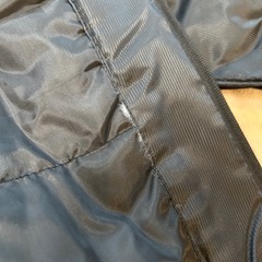 JESMINAコートパーカーcort アウター冬服 秋服 紳士服 ジャンパー ジャンバー ダウンジャケットblack ブラック黒色系無地ライン メンズmen’s男性用サイズL  胸囲96-104 身長175-185の画像