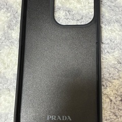 PRADAスマホケースiPhone16の画像