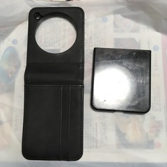 折りたたみ携帯カバーの画像