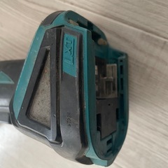 マキタ GA408D 100mm ディスクグラインダー 18v 本体のみの画像