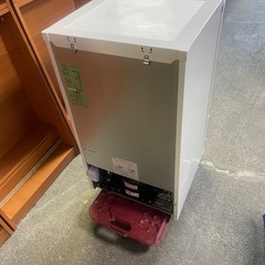 アイリスオーヤマ 冷凍庫 60L ホワイト の画像