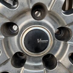 スタットレス＆アルミホイール　R17　235/60  V-EMOTION 16インチアルミホイール 6.5J +53 5H の画像