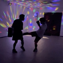 キックボクシング×暗闇フィットネススクールの画像