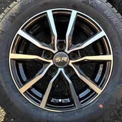 新品スタッドレスタイヤ！ノア、ヴォクシー、エスクァイア　に！SR 15インチの画像