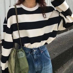 ブランド多めGRLなどレディースパーカーマーメイドスカート6着セット400円の画像