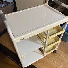 キッチンワゴンの画像