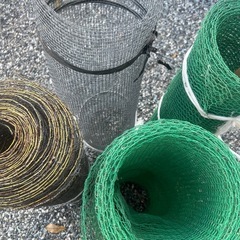 受渡者決定❗️値下げ⭐️❸格安（中古）ロールスチール網４ 束セットの画像