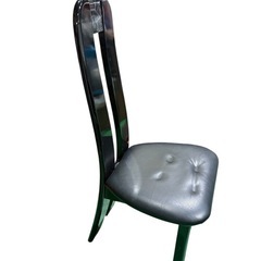 ダイニングテーブル　イスの画像