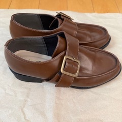 kutir 　ローファーの画像