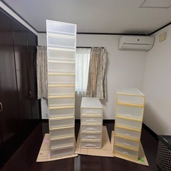 1番左列、1点300円　無印良品　ポリプロピレン　衣装ケースの画像