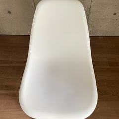 【取引中】 イームズチェア
の画像