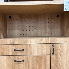 【リユースマン倉敷】キッチンカウンター 木目ナチュラル カントリー風 食器棚 レンジボードの画像