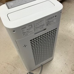 O2511-534 シャープ 加湿空気清浄機 KI-HS70-W 2018 年製 通電確認済み 加湿機能は未確認 中古の画像