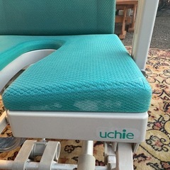 uchie/ウチエ シャワーラクリク SRC-003 シャワー車椅子 U型シート ～100kg 介護用品 バス用品 入浴 風呂の画像