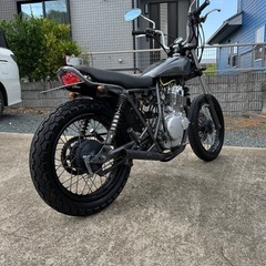 グラストラッカー の画像