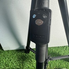 新品未使用品、カメラ三脚、通常カメラ、スマホにも対応、壊れにくい作り、の画像