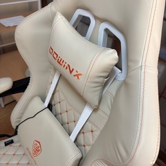 ゲーミングチェアの画像