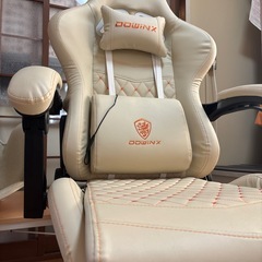 ゲーミングチェアの画像