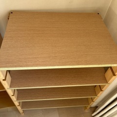 クローゼット用の棚の画像