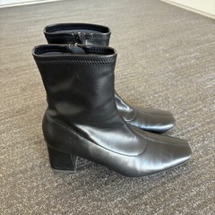 美品！ウルトラストレッチヒールブーツ　の画像