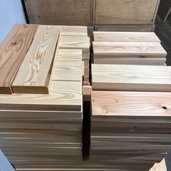 杉　角材　端材　100本の画像