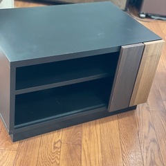 テレビボードの画像