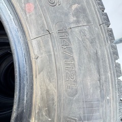 引き取限定ヨコハマ スタットレスタイヤ　21年制195／85R16 114／112L ホイール付き　T K16×5.5Ｊ　116.5-8TＣ　福島県岩瀬郡発の画像