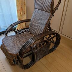 籐製座椅子の画像