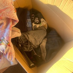 フィギュアや車の部品服等色々あげます。の画像