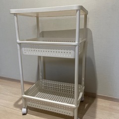 キャスター付き3段ワゴンの画像