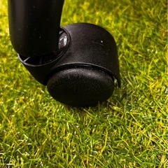 オフィスチェア　フェイクレザー　合皮　肘かけ付き　キャスター付きの画像