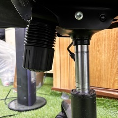 オフィスチェア　フェイクレザー　合皮　肘かけ付き　キャスター付きの画像