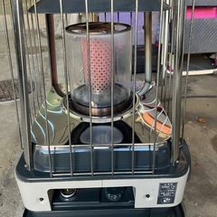 トヨトミ　強制通気形開放式石油ストーブの画像