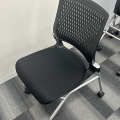 （JR新橋駅直結）貸し会議室で使用のオフィス家具一式の引取り希望の画像