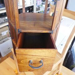 木工芸品　民芸家具　小物入れ　飾り棚の画像