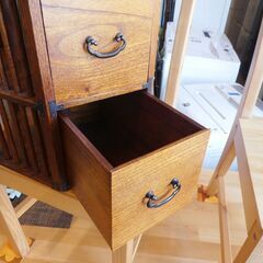 木工芸品　民芸家具　小物入れ　飾り棚の画像