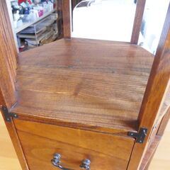 木工芸品　民芸家具　小物入れ　飾り棚の画像