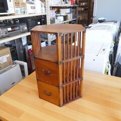 木工芸品　民芸家具　小物入れ　飾り棚の画像