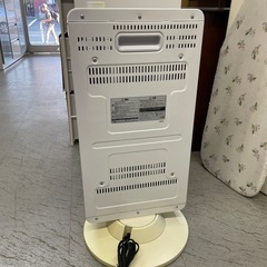 【美品】山善　YAMAZEN　カーボンヒーター　電気ストーブ　DC-S098の画像