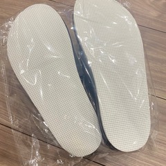 新品未使用25cm〜26cmミッフィースリッパの画像