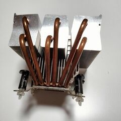 【Intel純正 大型ヒートパイプ式CPUクーラー】ファン欠品 ジャンク扱いの画像