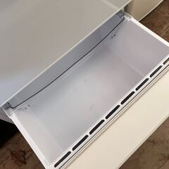 サイズ感〇 苫小牧発 AQUA / アクア 2017年 AQR-SV24G冷蔵庫 3ドア １人～2人 用 コンパクト USEDの画像