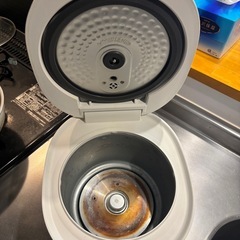 YAMZEN 山善 炊飯器　ホワイトの画像