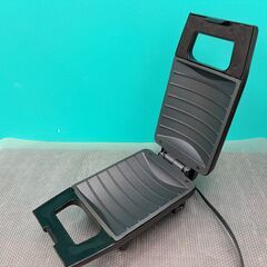 【お売りします】山善 YAMAZEN 具がたくさんはさめるホットサンドメーカーYSB-S420 2023年製の画像