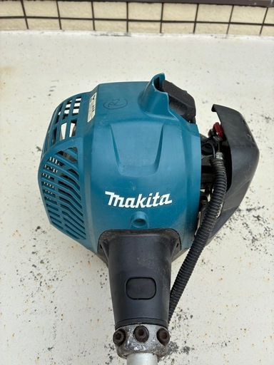 草刈機　makita エンジン