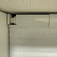 チェーン式•つっぱり操作のブラインド　ホワイトの画像