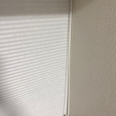 チェーン式•つっぱり操作のブラインド　ホワイトの画像