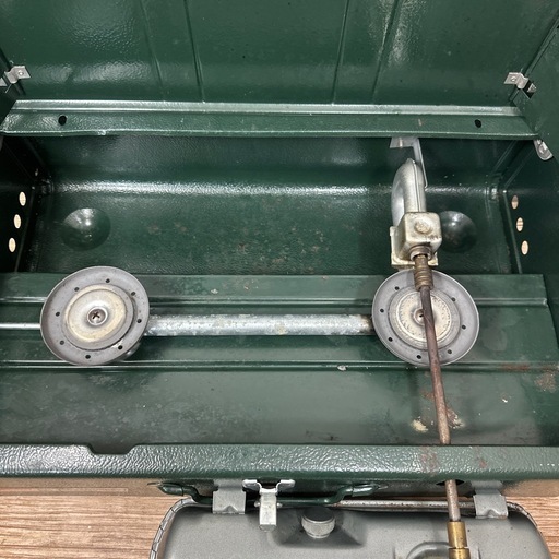 コールマンツーバーナーアンレテッドキャンプストーブ414coleman unleaded