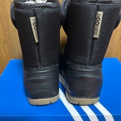 ベビー　プーキーズのスノーブーツ の画像
